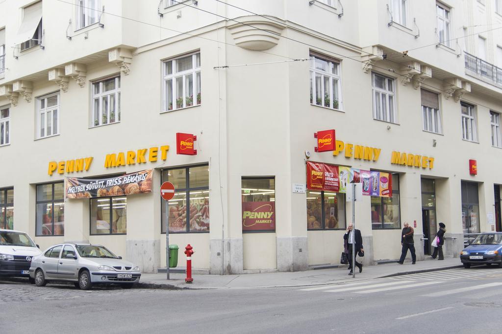 Ava'S Champagne Studio City Center-Andrash Street King Street Budapest Exteriör bild