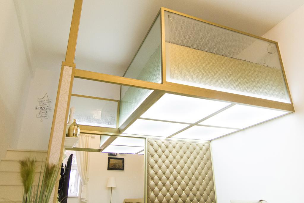 Ava'S Champagne Studio City Center-Andrash Street King Street Budapest Exteriör bild